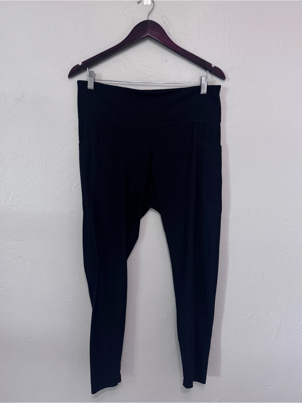 Women’s Black Ribbed Leggings XL High Rise Yoga Pants Side Pockets Stretch Activ